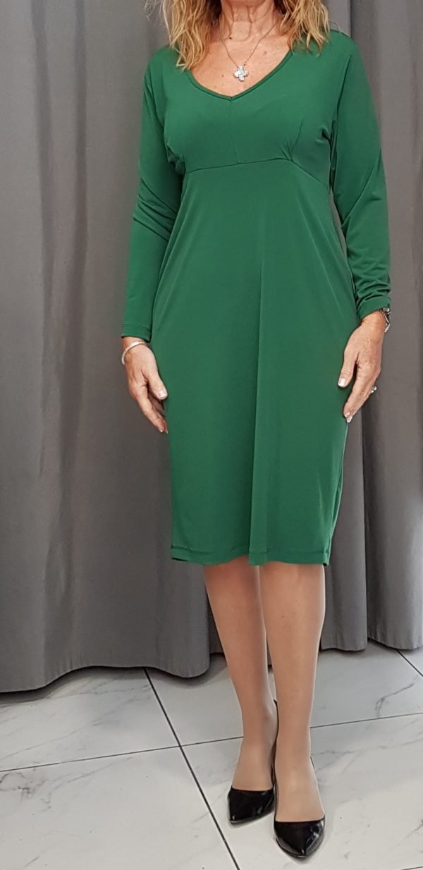 Elastic dress,made of viscose,in green,black,v neck chest,3131